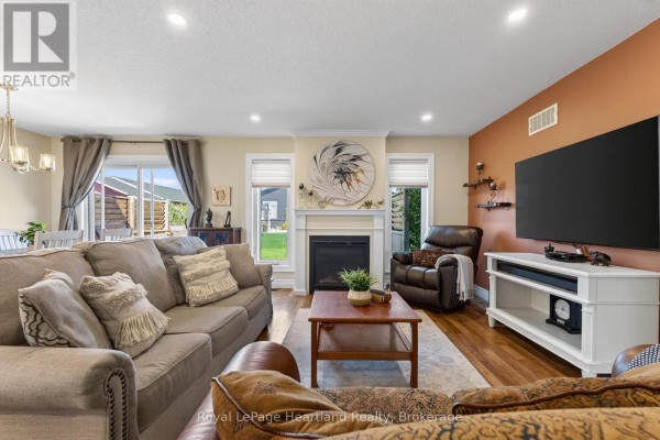 12 Windward Way N, Ashfield Colborne Wawanosh, ON, photo 2