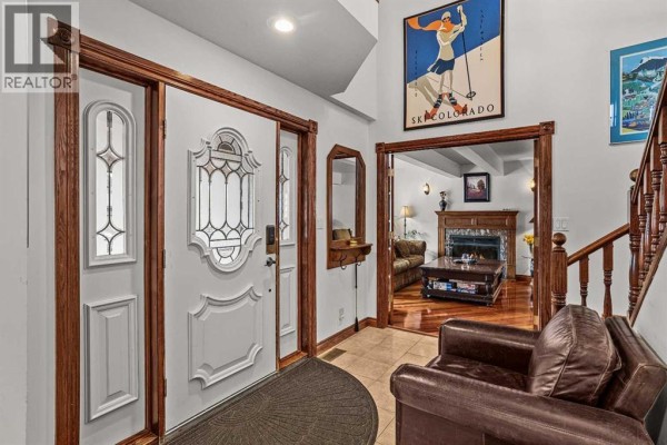 Family room - 12 Woodside Lane, Canmore, AB T1W1T1 Photo 4