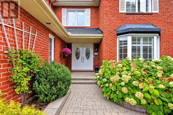 Sitting room - 12 Yarwood Court, Ottawa, ON K2J3M3 Photo 2