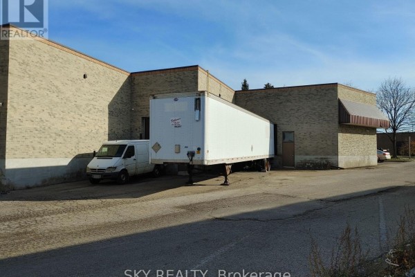 12/13 - 140 Advance Boulevard, Brampton, ON L6T4Z8 Photo 2