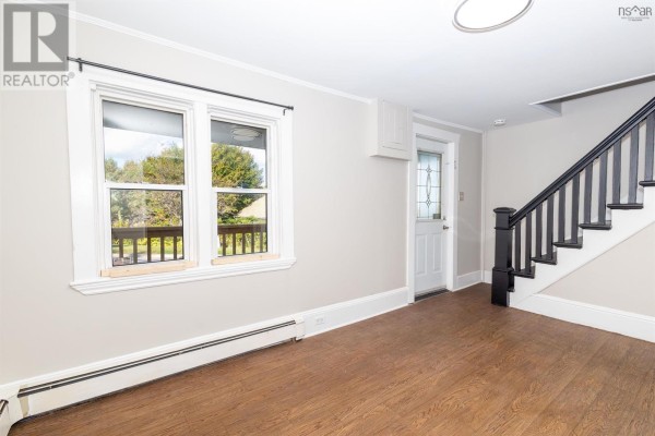 120-124 Colby Street, Sydney, NS B1P3R2 Photo 2
