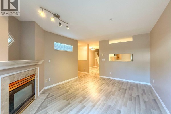 120 2970 Princess Crescent, Coquitlam, BC V3B7R5 Photo 4