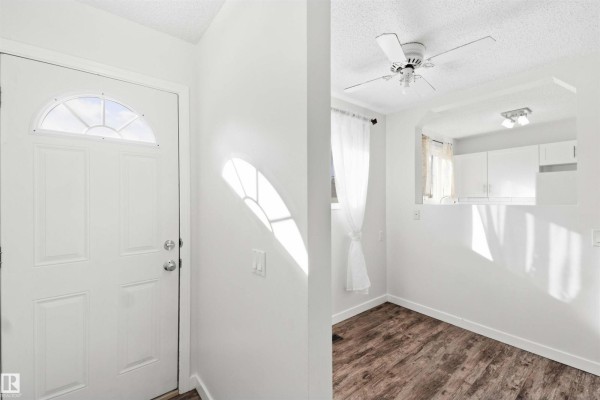 Dining room - #120 5231 51 St, Bon Accord, AB T0A0K0 Photo 2