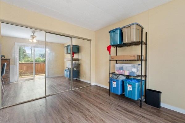 Enclosed porch - 120 6338 Vedder Road, Sardis South, Chilliwack, BC V2R3R4 Photo 5