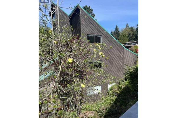 120 April Road, Port Moody, BC, photo 2