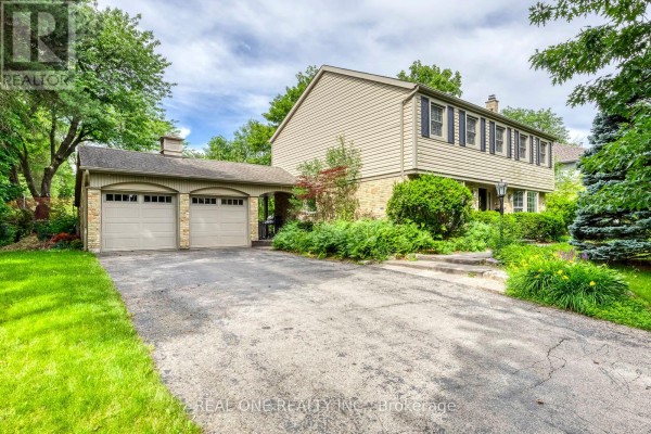120 Blyth Crescent, Oakville, ON, photo 2