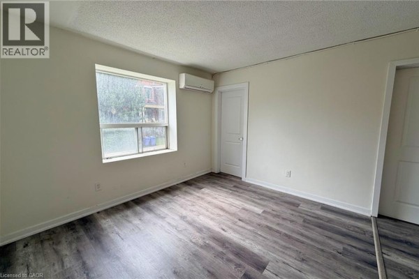Primary Bedroom - 120 Charles Street Unit# 9, Hamilton, ON L8P3E6 Photo 4