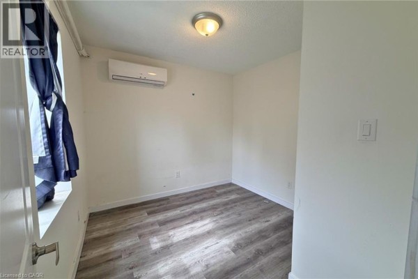 120 Charles Street Unit# 9, Hamilton, ON L8P3E6 Photo 5