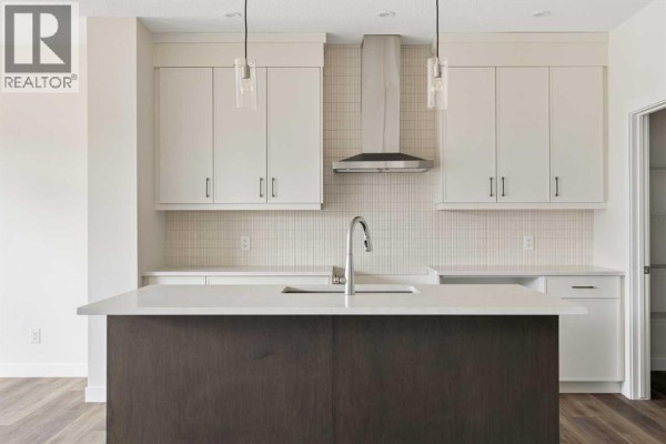 5pc Bathroom - 120 Creekstone Circle Sw, Calgary, AB T2X5M6 Photo 5