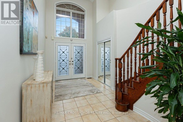 Living room - 120 Golden Orchard Road, Vaughan, ON L6A0M7 Photo 5