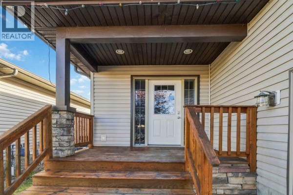Kitchen - 120 Hawthorn Way, Fort Mcmurray, AB T9K0N6 Photo 3