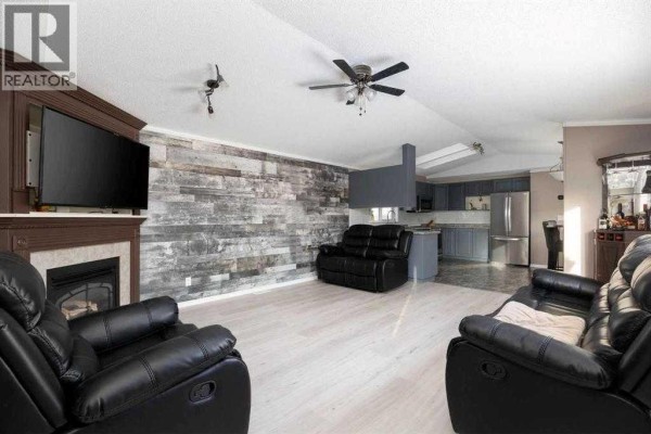 Bedroom - 120 Hunter Street, Fort Mcmurray, AB T9K2K6 Photo 5