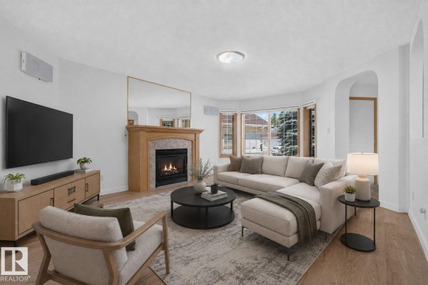 Family room - 120 Ironwood Pl Nw, Edmonton, AB T6J6R4 Photo 4