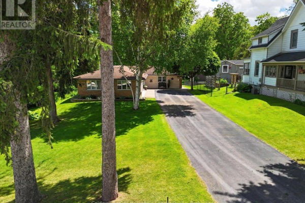 120 Jones Street W, St  Marys, ON, photo 3