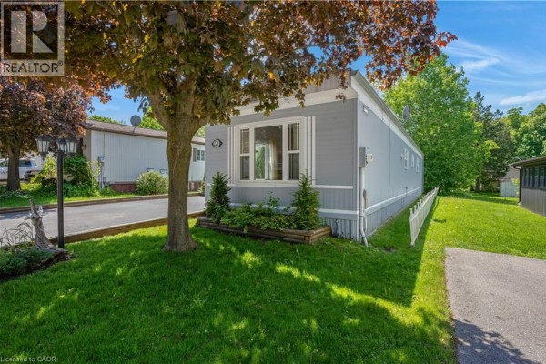 4pc Bathroom - 120 Maple Crescent, Flamborough, ON N0B2J0 Photo 2