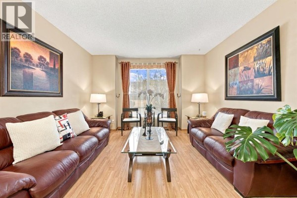 Family room - 120 Millrise Close Sw, Calgary, AB T2Y2T3 Photo 3