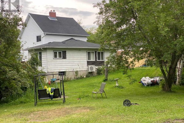Foyer - 120 Paget Street, Temiskaming Shores, ON P0J1P0 Photo 4