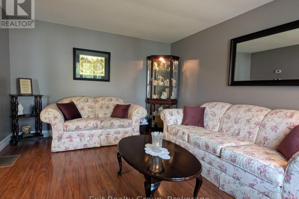120 Prospect Hill, Quinte West, ON K8V2V3 Photo 4