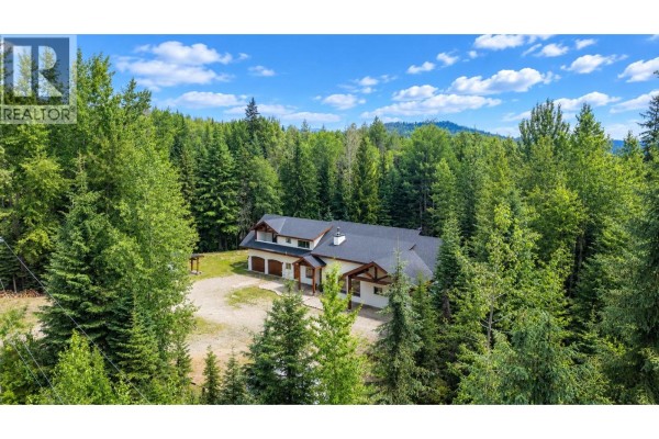 Pantry - 120 Richie Road, Rossland, BC V0G1Y0 Photo 2