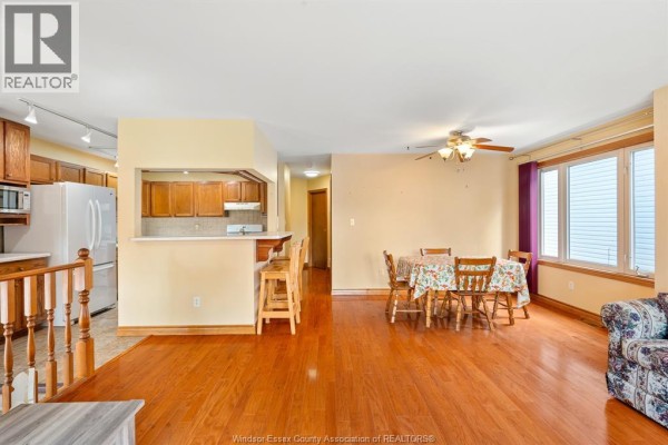 Laundry room - 120 Rivervilla Court, Lasalle, ON N9J3N9 Photo 5