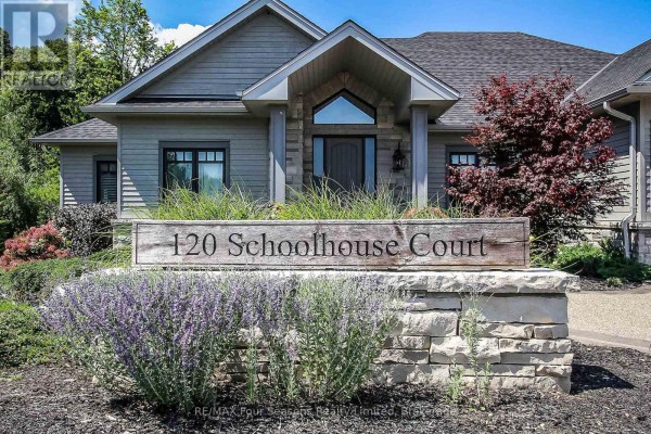120 Schoolhouse Court, Blue Mountains, ON, photo 2