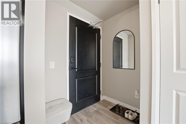 120 Springvalley Crescent Unit# 203, Hamilton, ON, photo 2