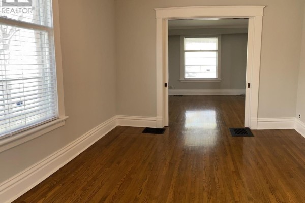 120 St Andrews Street, Cambridge, ON N1S1M9 Photo 4