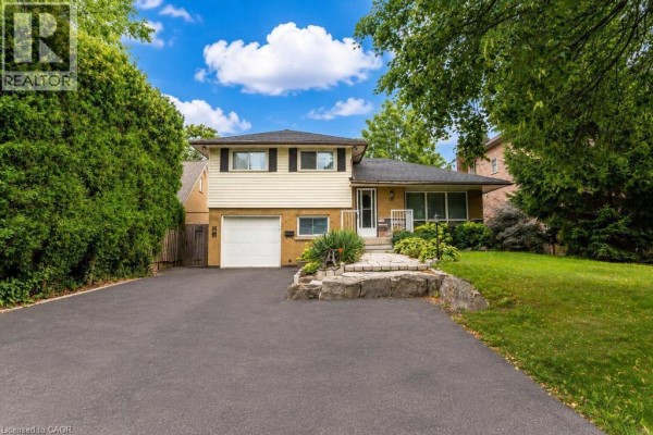 120 Stone Church Road W, Hamilton, ON, photo 2