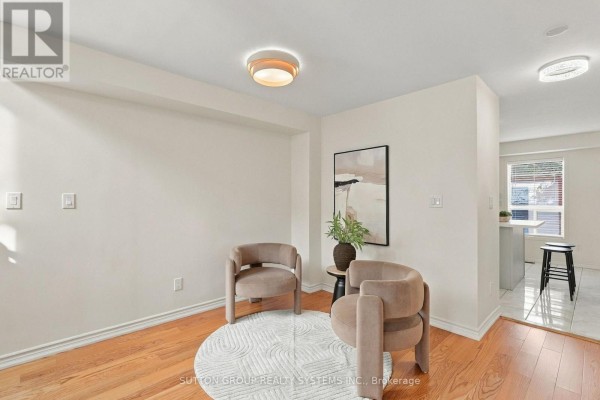 Kitchen - 120 Tarragona Boulevard, Toronto, ON M6N5C5 Photo 4
