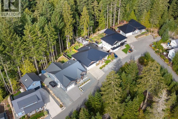 Kitchen - 120 Trailhead Cir, Shawnigan Lake, BC V8H2J1 Photo 5