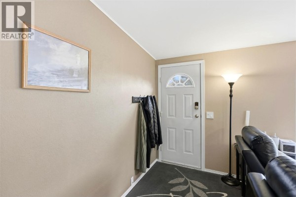 Bedroom - 120 Zirnhelt Road, Kamloops, BC V2H0B3 Photo 4