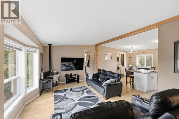 Bedroom - 120 Zirnhelt Road, Kamloops, BC V2H0B3 Photo 5