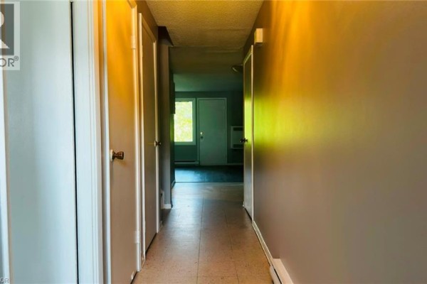 1200 Courtland Avenue E Unit# 9, Kitchener, ON, photo 2