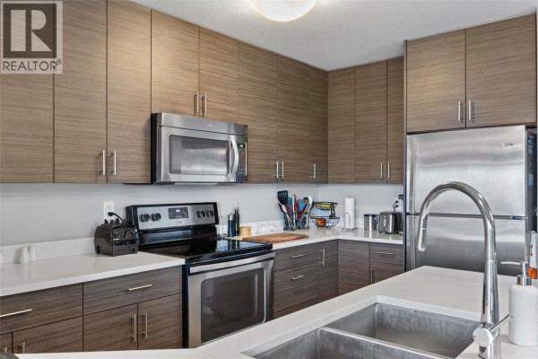 Kitchen - 1200 Harrison Place Unit# 204, Kamloops, BC V1S1M1 Photo 3