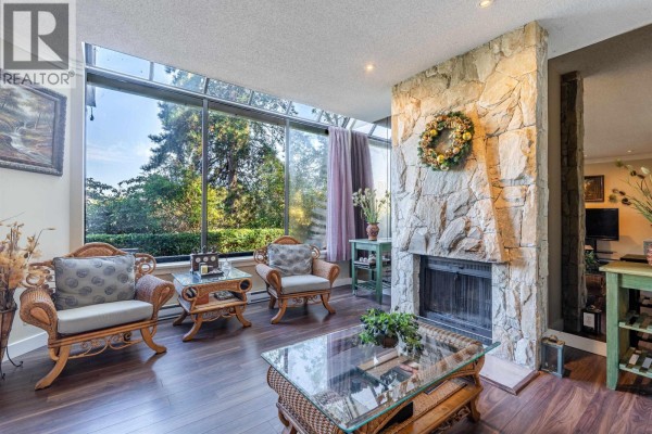 1200 Island Park Walk, Vancouver, BC, photo 2