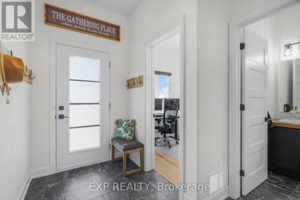 1200 Montblanc Crescent, Russell, ON K0A1W0 Photo 2
