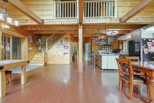 Living room - 1200 Route 309, L Ange Gardien, QC J8L0A5 Photo 5