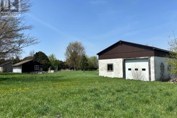 12003 Base Line, Chatham Kent, ON N0P2K0 Photo 3