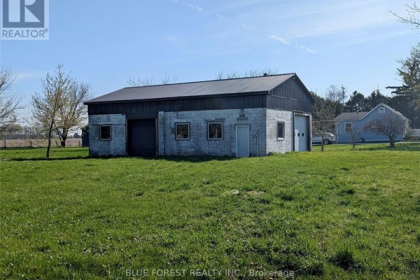 12003 Base Line, Chatham Kent, ON N0P2K0 Photo 4