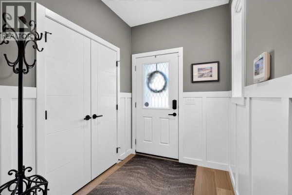 Foyer - 1201, 15 Coopersfield Link Sw, Airdrie, AB T4B5P5 Photo 4