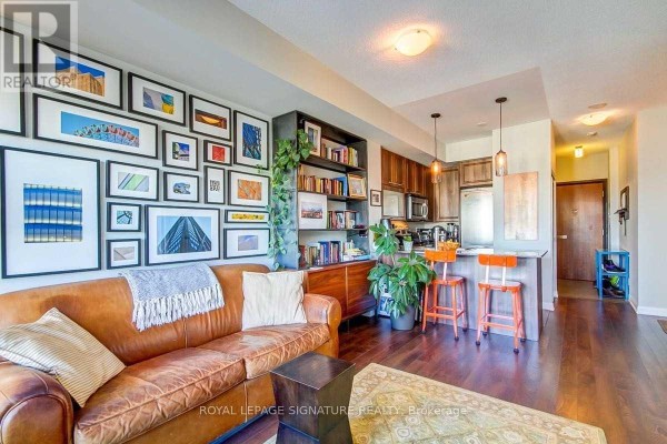 Kitchen - 1201 - 500 Sherbourne Street, Toronto, ON M4X1L1 Photo 5
