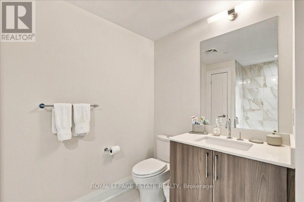 Dining room - 1201 - 88 Cumberland Street, Toronto, ON M5R0C8 Photo 5