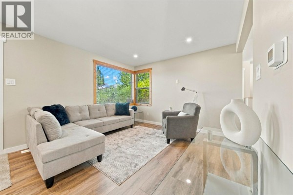 Kitchen - 1201 Pleasant Street, Kamloops, BC V2C3C2 Photo 5