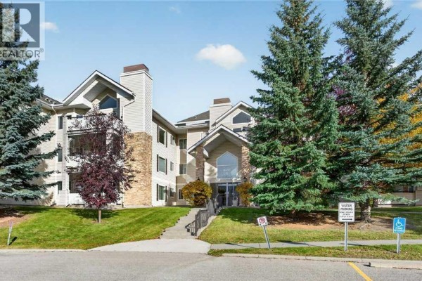 Bedroom - 1202, 7451 Springbank Boulevard Sw, Calgary, AB T3H4K5 Photo 3