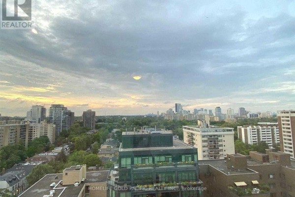 Kitchen - 1202 - 111 St Clair Avenue W, Toronto, ON M4V1N5 Photo 3