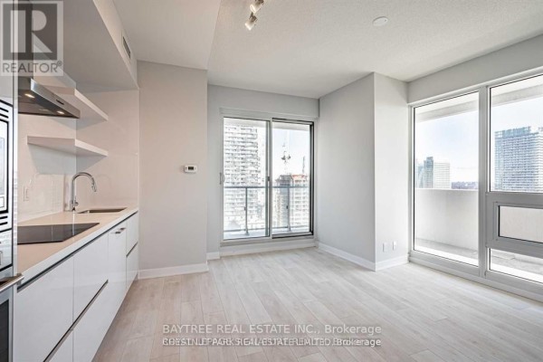Dining room - 1202 - 2221 Yonge Street, Toronto, ON M4S0B8 Photo 2