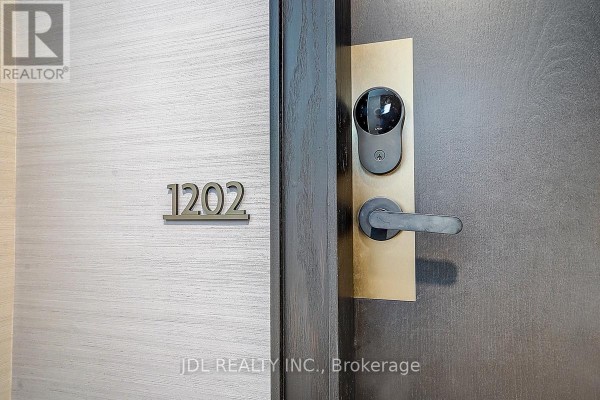 1202 - 23 Hollywood Avenue, Toronto, ON, photo 3
