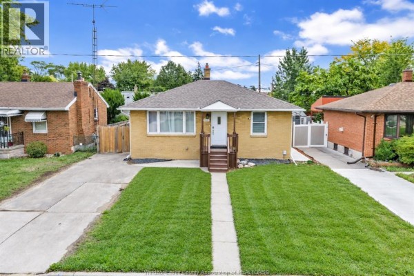 1202 Harrison, Windsor