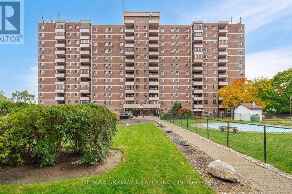 Apartment for rent at 1203 - 1615 Bloor Street, Mississauga, ON - MLS® zu7zUU