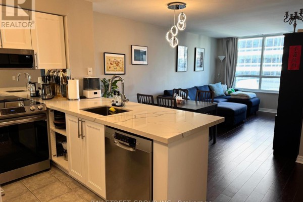 Kitchen - 1203 - 18 Parkview Avenue, Toronto, ON M2N7H7 Photo 3